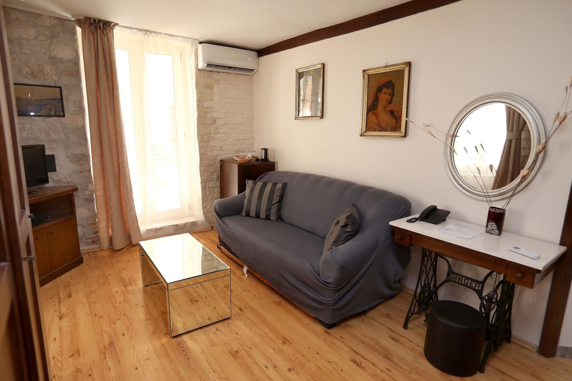 Carrara Bed & Breakfast