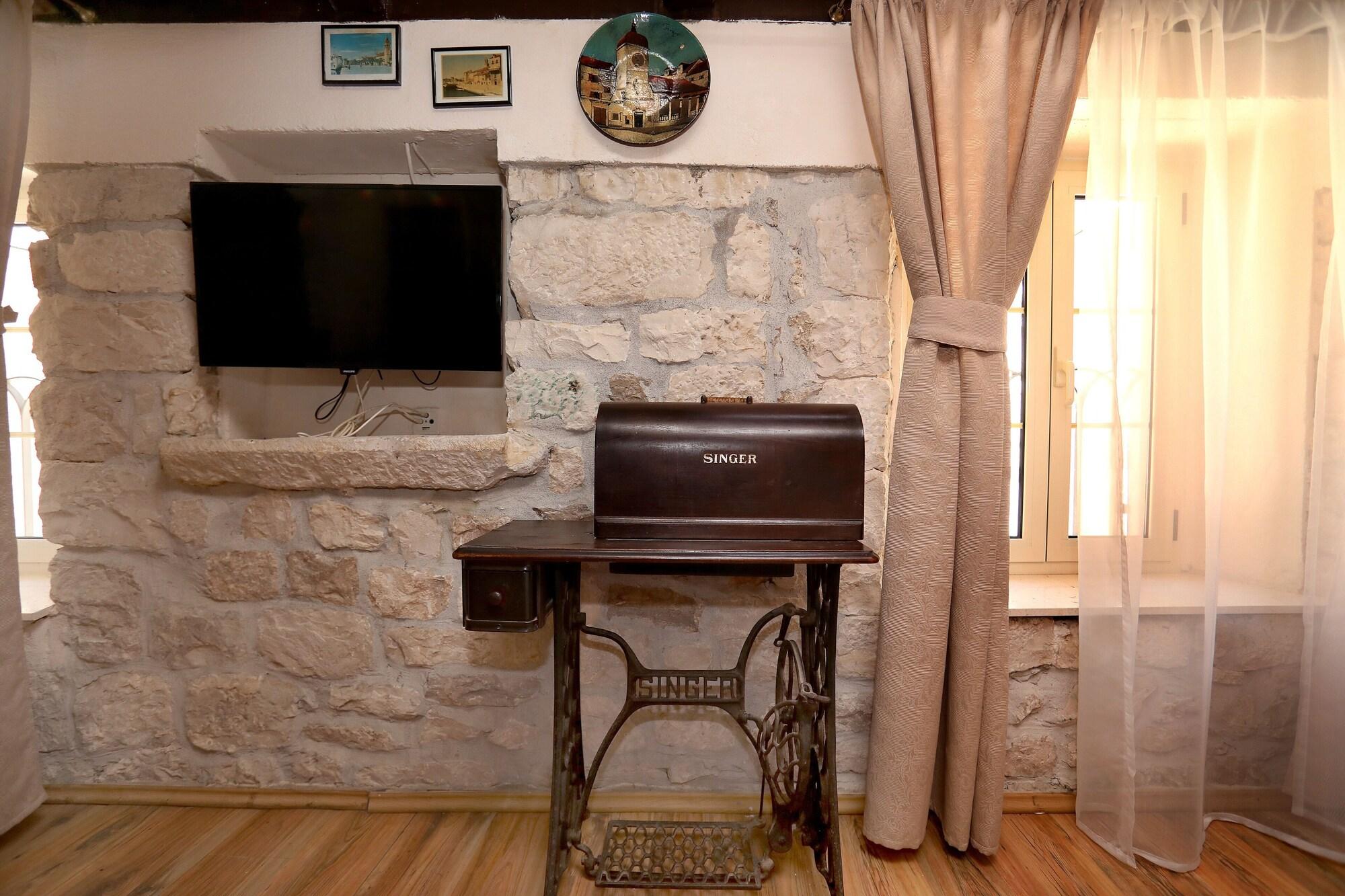 Carrara Bed & Breakfast