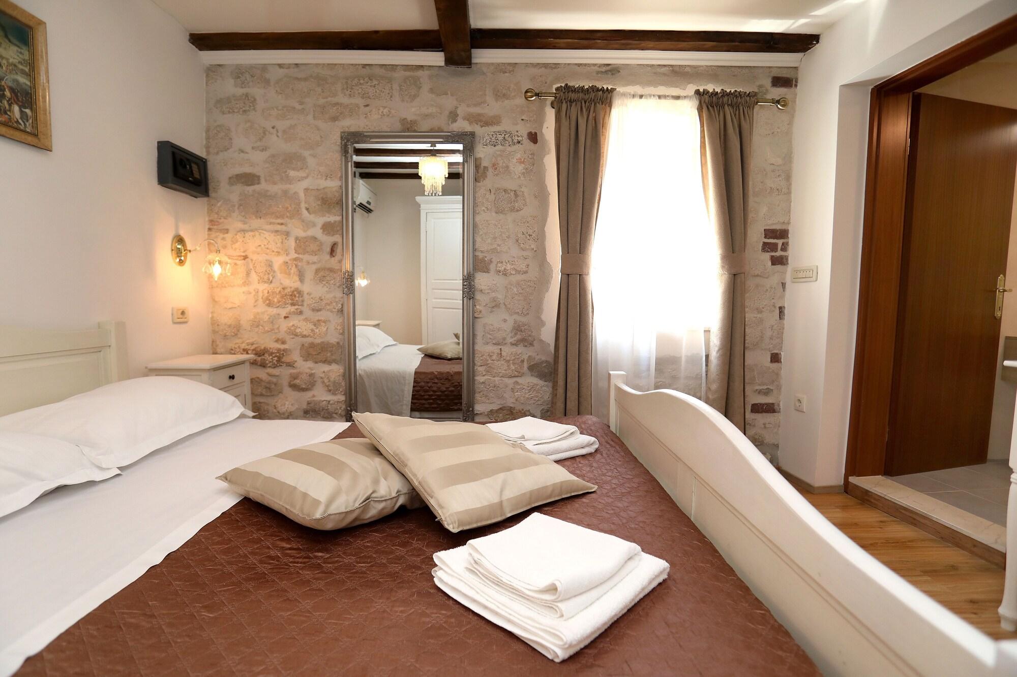 Carrara Frühstückspension Trogir