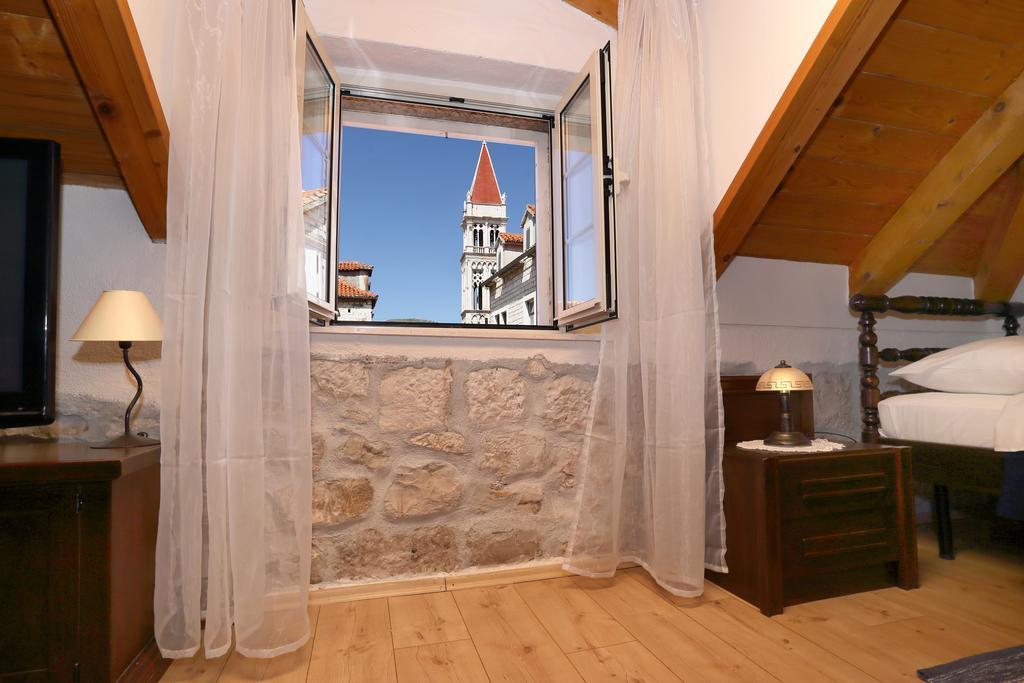 Carrara