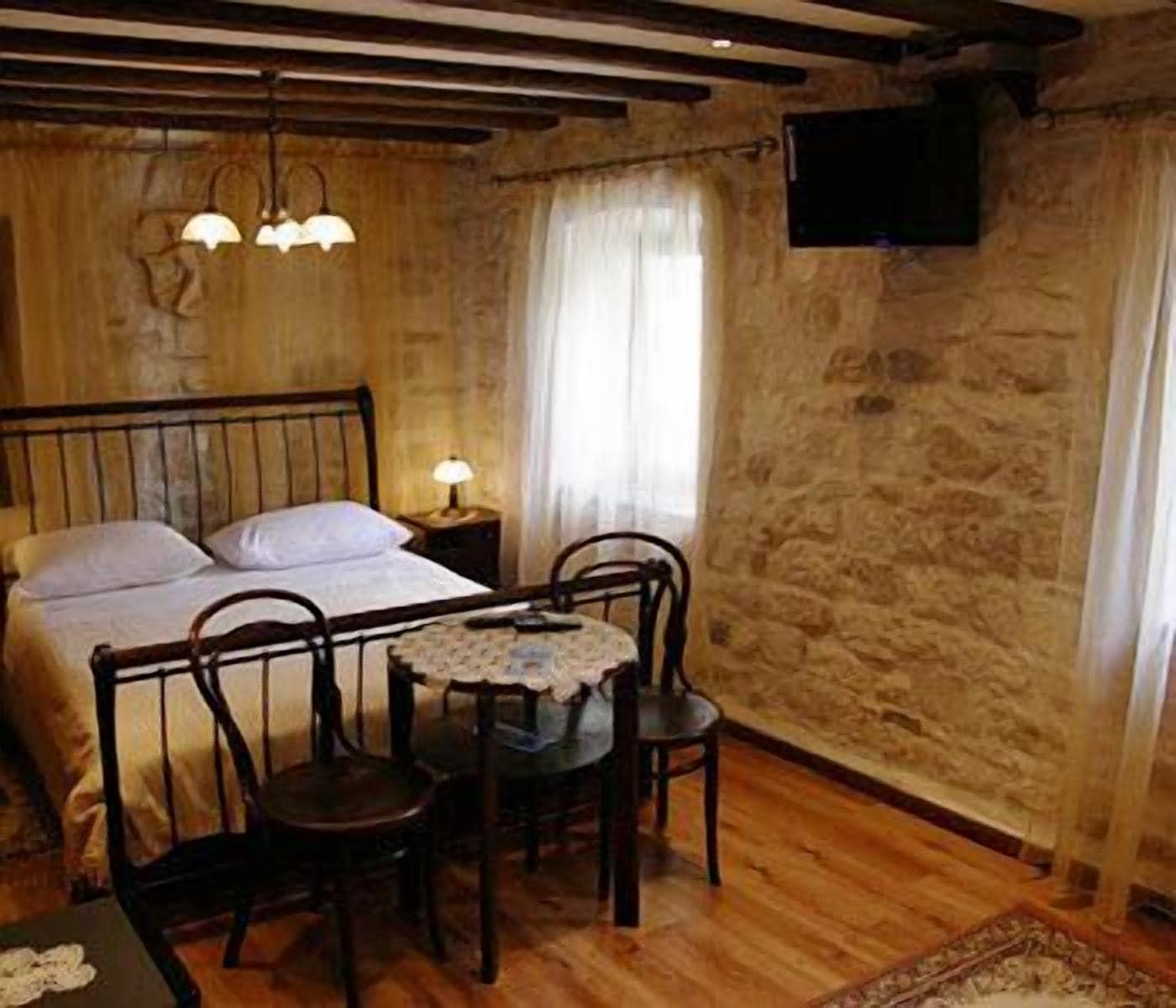 Carrara Panzió Trogir